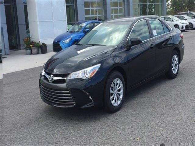 2017 Toyota Camry LE 4Dr Sedan
